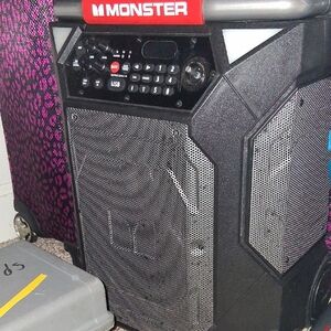 Monster Rockin Roller Portable Speaker